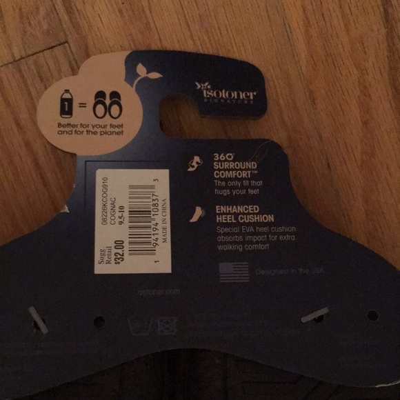 Isotoner - (sizes 9.5-10) Brown memory foam slippers - Picture 5 of 5